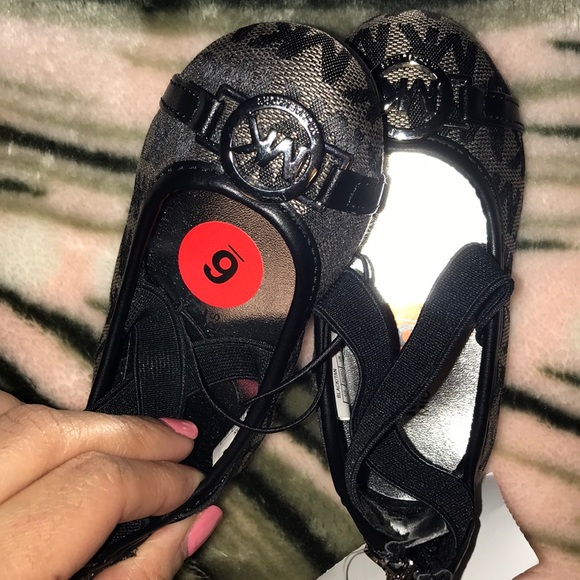 🚫sold❌MK NYX style baby girl size 6 new - Picture 1 of 3